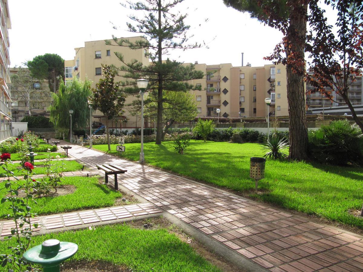 Apartamentos Hesperia Palmyra Salou Esterno foto